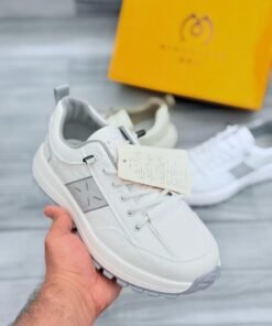 BREATHABLE MEN'S SPORTS SHOES