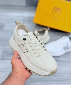 BREATHABLE MEN'S SPORTS SHOES