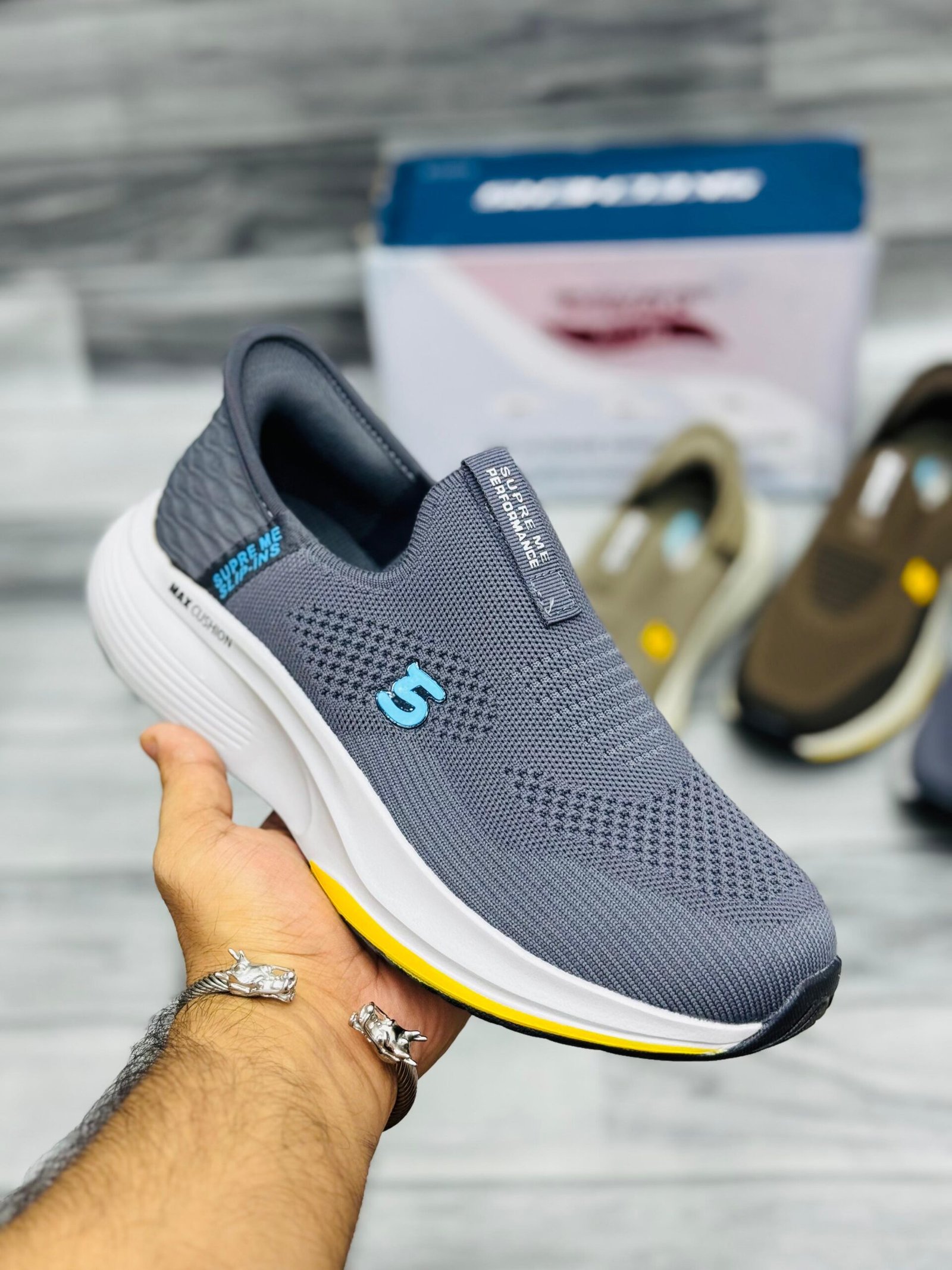 15557196-aebd-4ff2-b3f6-5f41fd572718