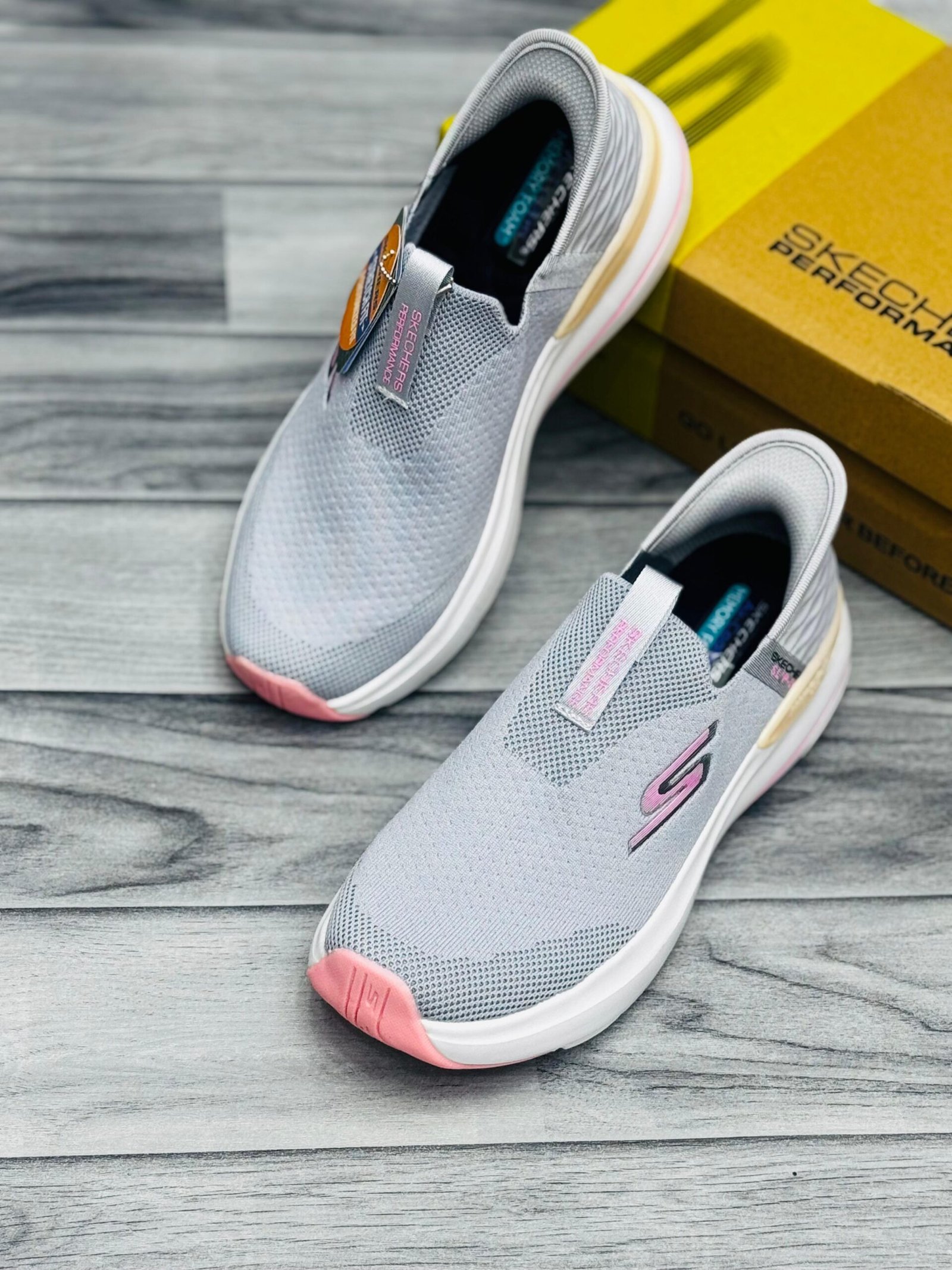 2b08b598-195b-424e-bd10-f9ec0a126287