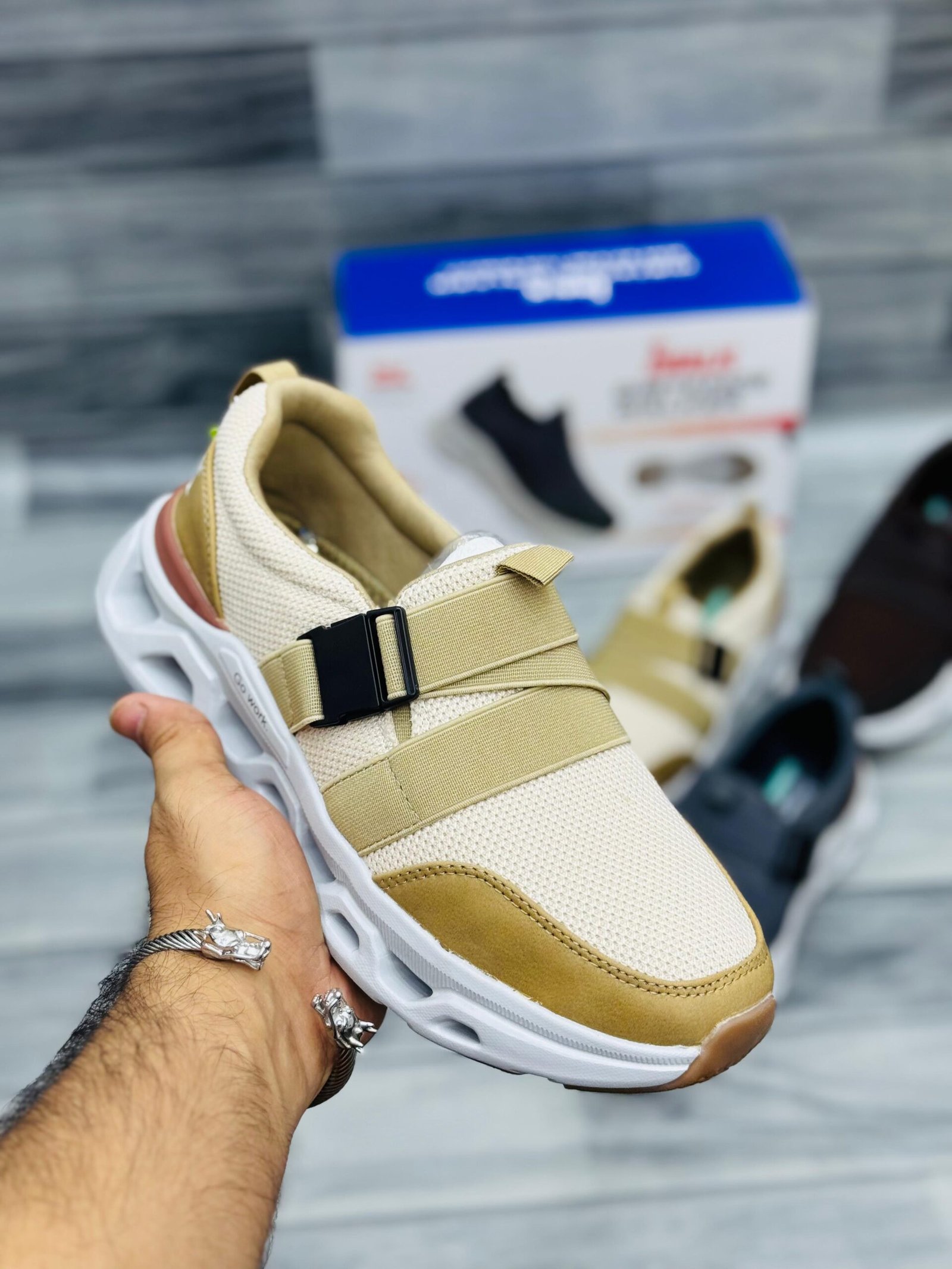 589cb543-967c-4a54-b889-3b71f377deab