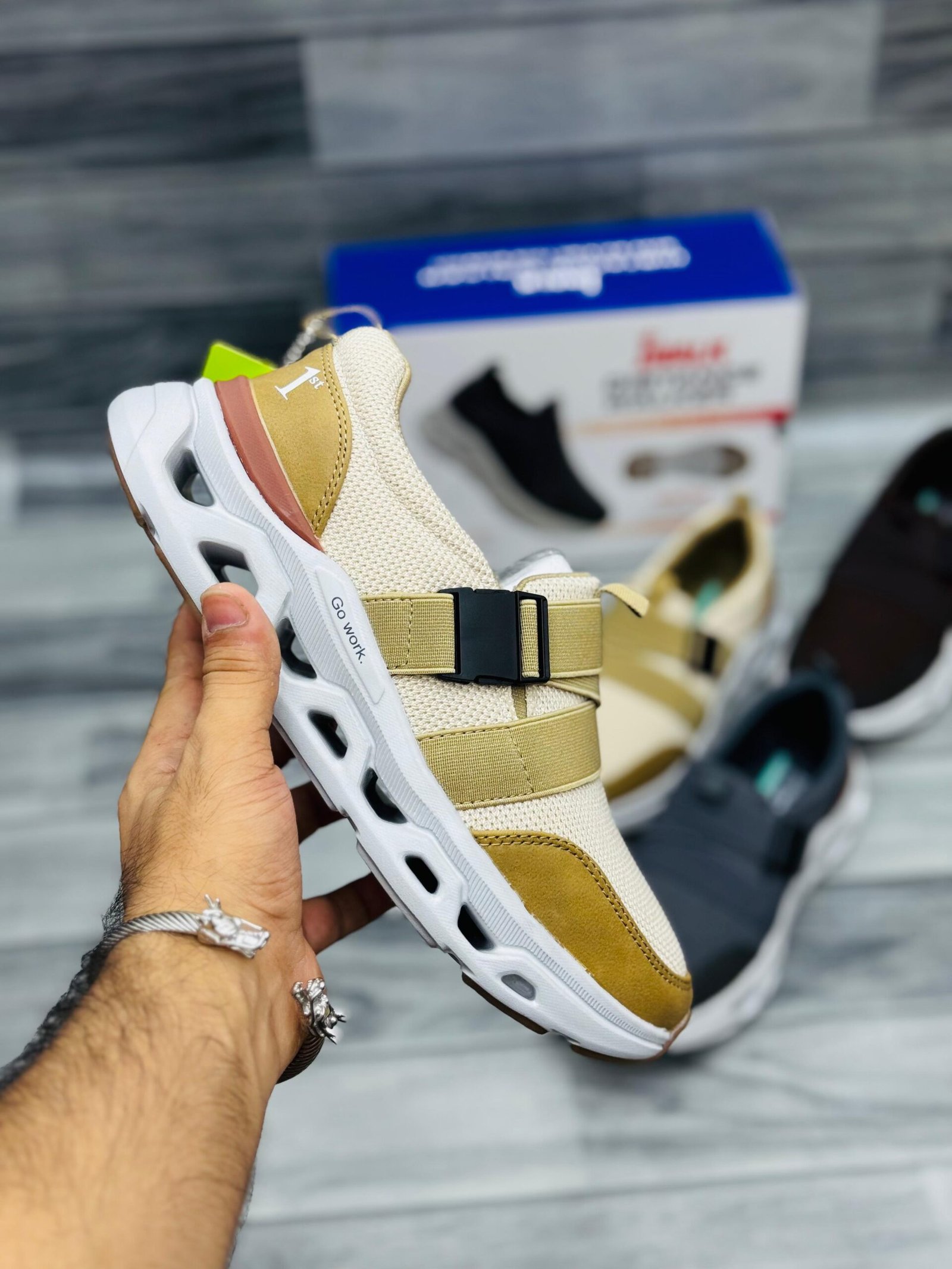 6411cb0a-e400-4fae-a26a-7d8680c98ea5