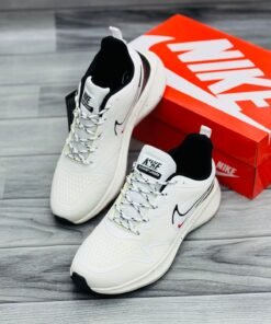 Nk air zoom runners