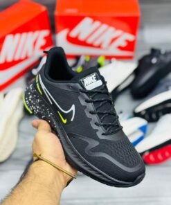 Alternative view of Nk air zoom runners